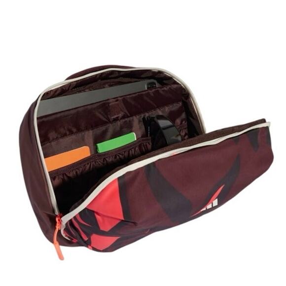 MERCEDES - AMG PETRONAS FORMULA ONE TEAM SUMMER PACK CROSSBODY BAG NWT - Picture 5 of 6